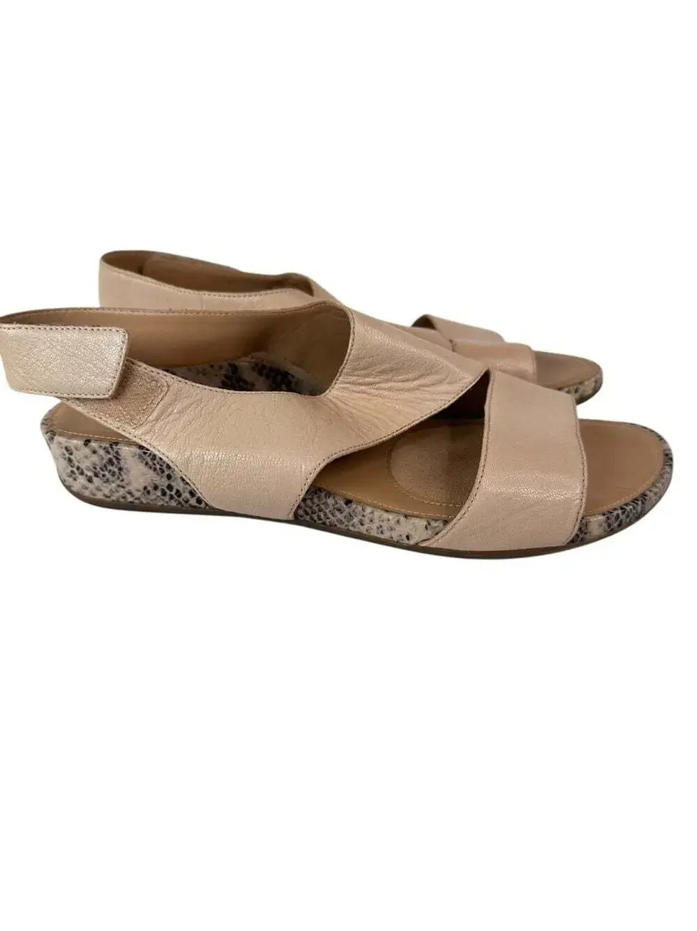 Naturalizer yessica beige